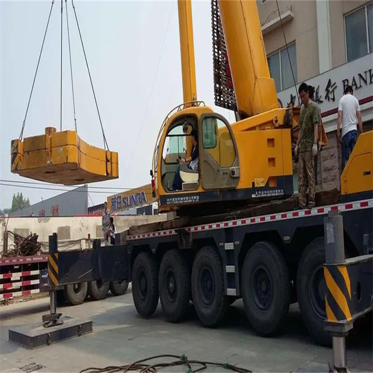 浉河当地吊车出租|机器吊装|75吨|工厂搬迁服务